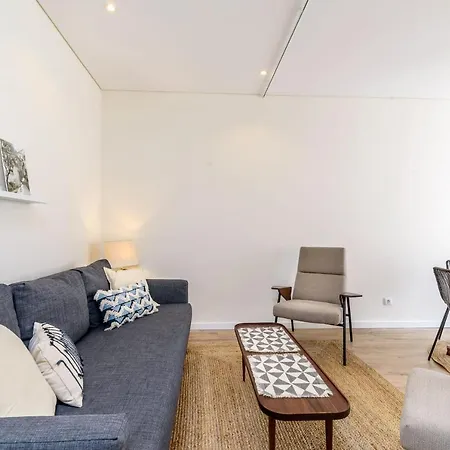 Guestready - Elegant With Private Terrace In Martires Da Patria *