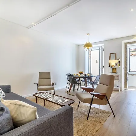 Guestready - Elegant With Private Terrace In Martires Da Patria *