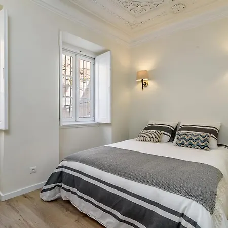 Guestready - Elegant With Private Terrace In Martires Da Patria *
