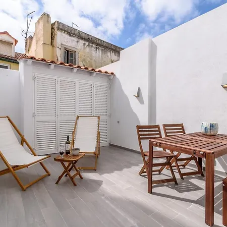 Guestready - Elegant With Private Terrace In Martires Da Patria Apartment Lisbon