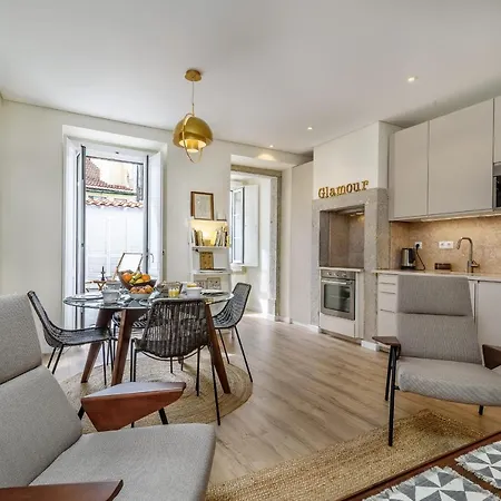 Guestready - Elegant With Private Terrace In Martires Da Patria Apartment