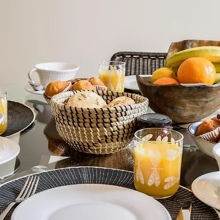 Apartman Guestready - Elegant With Private Terrace In Martires Da Patria Lisboa